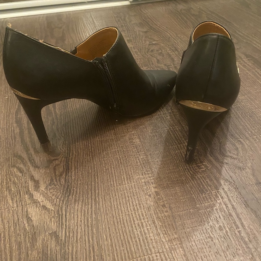 CALVIN KLEIN LEATHER ANKLE BOOTS 👢 - Picture 6 of 8